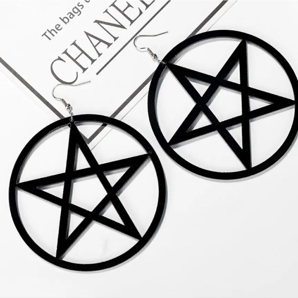 NWOT Large Acrylic Pagan Star Earrings